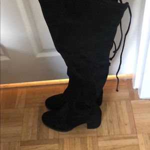 Stuart Weitzman Tieland Black suede